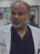 gGeoffrey Owens on The Pitt