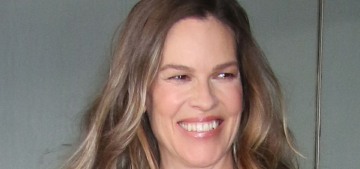 Hilary Swank, pregnant at 52, talks about the ‘backlash’ for older moms