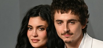 P6: Kylie Jenner is ‘ready to get engaged’ & made that clear to Timothee Chalamet