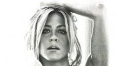 What part of Jennifer Aniston’s latest Smart Water ad is Photoshopped?