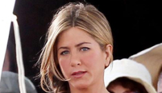 Us Weekly: Jennifer Aniston thinks she looks “rough”