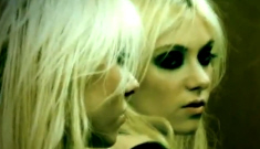 Taylor Momsen channels (copies) Shirley Manson in new music video