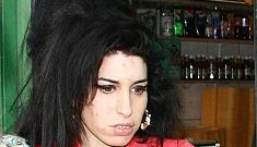 Amy Winehouse looking even worse than usual