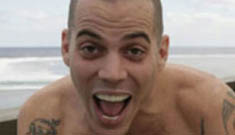 Steve O pictured snorting coke off chick’s leg, says he wasn’t flirting