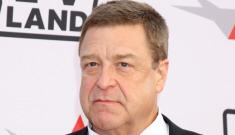 John Goodman has lost some weight, looks a lot better