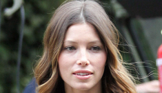 Jessica Biel uses her still-spectacular ass to sell ‘A-Team’ in Paris