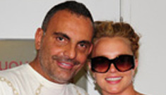 Britney meets with Ed Hardy designer to start own clothing line