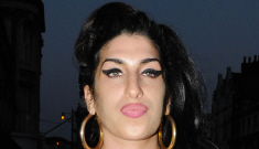 Amy Winehouse is “making a huge effort to be sober”
