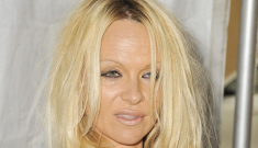 Pamela Anderson: “I think I should just age, I don’t feel the need to chase youth”