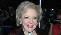 Betty White gets a two book deal