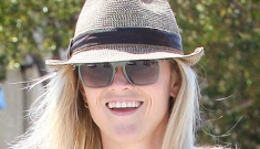 Reese Witherspoon’s boyfriend Jim Toth seen shopping for rings