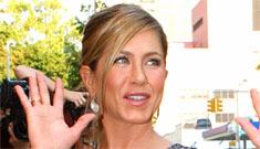 People Mag: Jennifer Aniston is ‘going on dates with fun, interesting men’