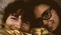 Demi Moore & Ashton celebrate their 5th anniversary with denial & Twitter