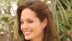 Angelina planning a natural birth; won’t go full term with twins
