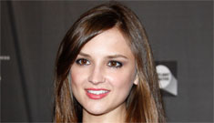 Rachael Leigh Cook says photoshopping is false advertising, should be a crime