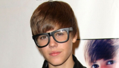 “Enough with the stupid glasses, Justin Bieber” links