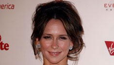 Jennifer Love Hewitt (drunkenly) busts out: cute or tacky?