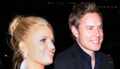 Did Eric Johnson & Jessica Simpson get engaged at 11:11 on 11/11?