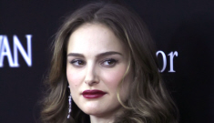 Natalie Portman in Dior at the Black Swan premiere: lovely   or surly?