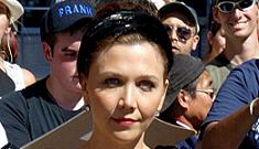 Paparazzi called in a fake fire to get pics of Maggie Gyllenhaal & baby
