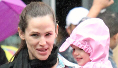 “Jennifer Garner’s Dimple Parade has a rainy day” links