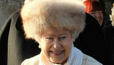 Queen Elizabeth wears fur, gets bashed by animal rights groups