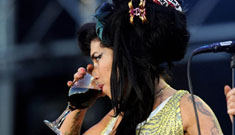 Amy Winehouse’s dad thinks someone spiked her drink, causing seizure