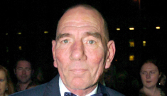 Pete Postlethwaite passes away at the age of 64