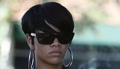 “Rihanna needs some fashion help” links