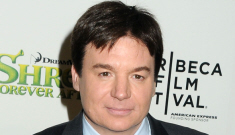 Mike Meyers “secretly wed” his long-time girlfriend, Kelly Tisdale