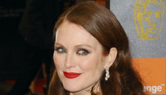 Julianne Moore cast as Sarah Palin in new HBO movie: good casting?