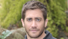Jake Gyllenhaal is cuddlefesting 22-year-old Jessica Lowndes