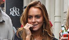 Lindsay Lohan is dressing up as scary Sarah Palin for Halloween