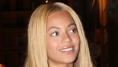 Beyonce’s fancy blonde weave & barely-there sundress: pretty or tacky?
