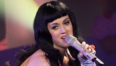 Katy Perry’s mom says she’s lying about her upbringing