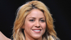 “Shakira is a pole-dancer in her new music video” links