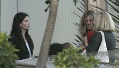 Jennifer Aniston and Courteney Cox at a party