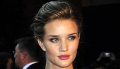 Rosie Huntington-Whiteley in Burberry: game-changing & gorgeous?