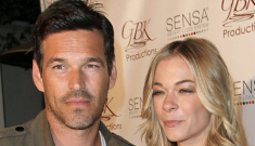 LeAnn Rimes is moving to Chicago to keep a squinty eye on Eddie Cibrian