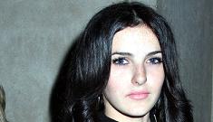 Ali Lohan skipped her grandpa’s funeral because of her hair extensions