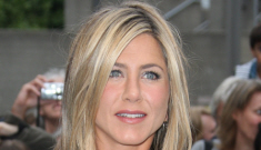 Did Jennifer Aniston & Justin Theroux set a date for a Mexican wedding?