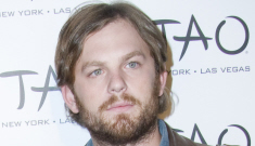 Kings of Leon’s Caleb Followill walks off stage in the middle of a Dallas concert