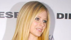 Avril Lavigne doesn’t look pregnant
