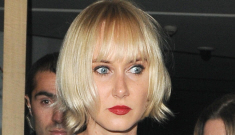 Kimberly Stewart wants a “romantic relationship” with baby-daddy Benicio del Toro