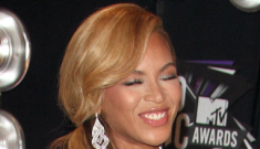Beyonce’s VMA baby-bump debut inspires conspiracy theories