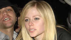 Three spits and you’re trash: Avril Lavigne sorry for showering paparrazi
