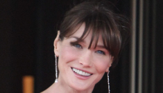 Pregnant Carla Bruni can’t wait to smoke cigs & get all liquored up