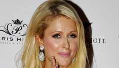 Paris Hilton manages to make a traditional Indian sari look trashy