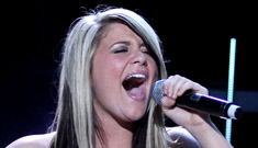 Lauren Alaina messed up The National Anthem worse than XTina did