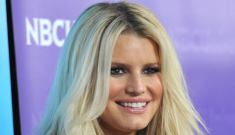 Everything about Jessica Simpson looks pregnant, and she’s not due until Spring